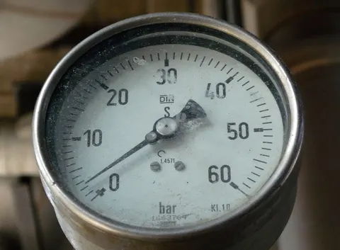 Druck Manometer (basınç göstergesi)
